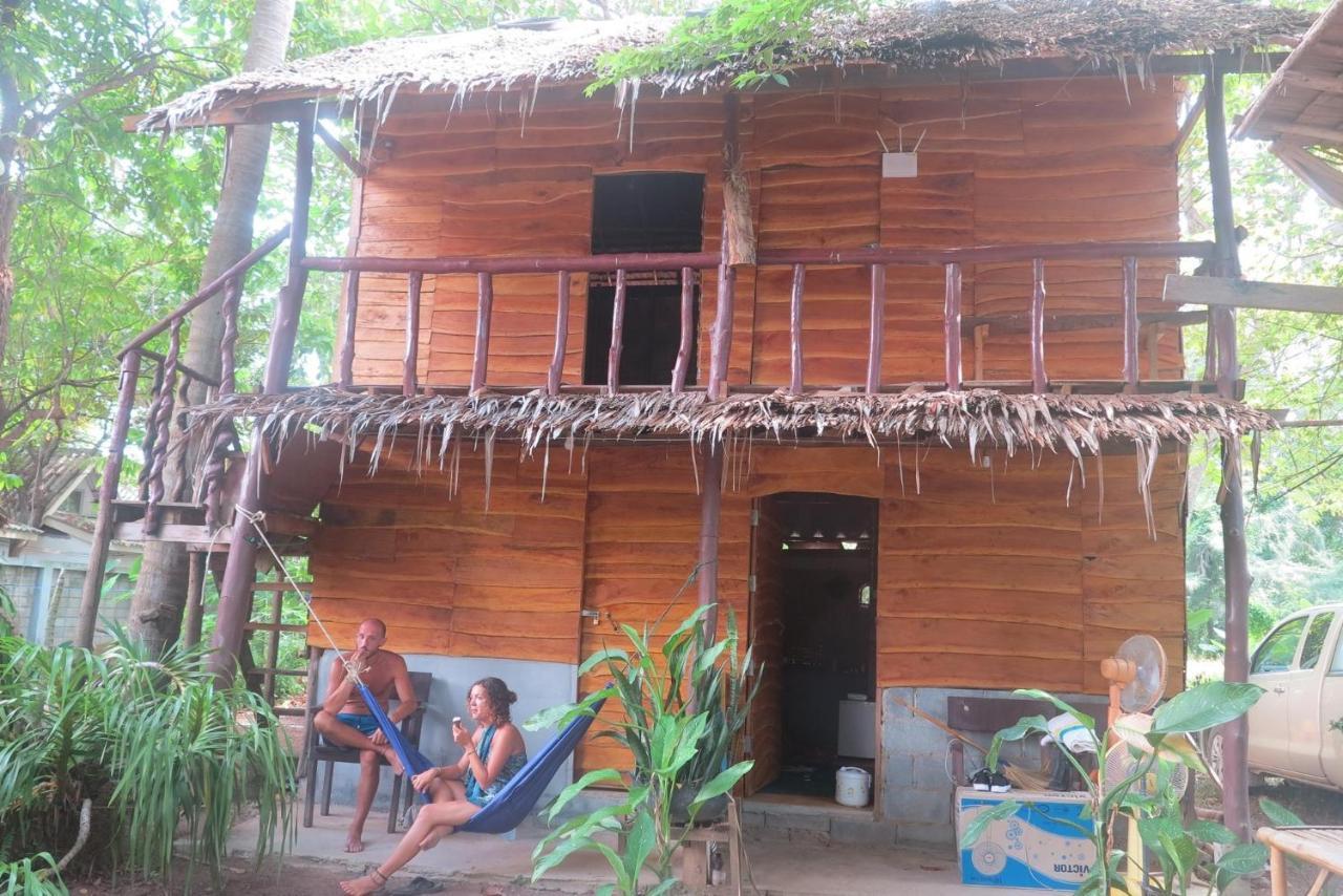 ホテル Easy Huts Ko Lanta エクステリア 写真