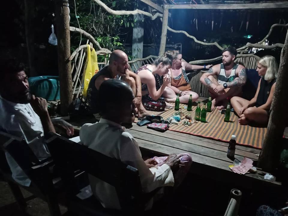ホテル Easy Huts Ko Lanta エクステリア 写真