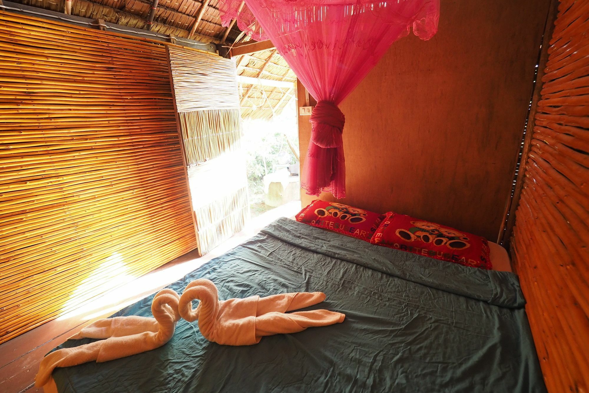ホテル Easy Huts Ko Lanta エクステリア 写真
